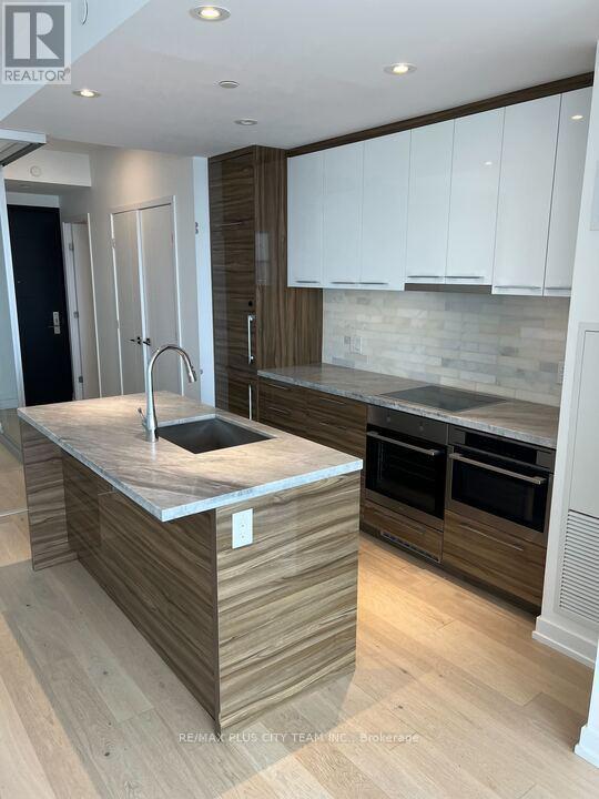 4505 - 488 University Avenue, Toronto, Ontario  M5G 0C1 - Photo 4 - C12477024