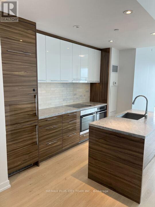 4505 - 488 University Avenue, Toronto, Ontario  M5G 0C1 - Photo 5 - C12477024