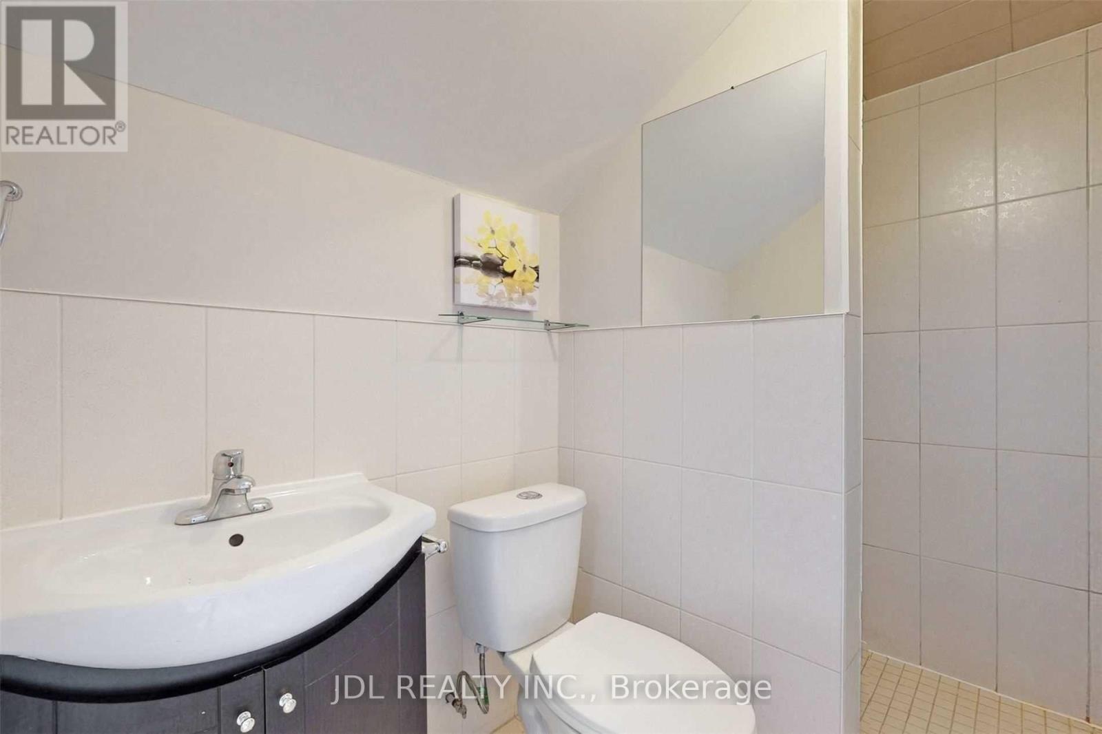216 Mc Caul Street, Toronto, Ontario  M5T 1W5 - Photo 31 - C12477049