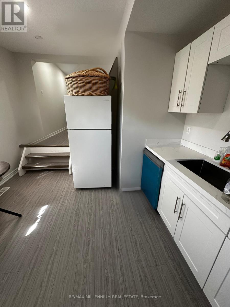 Apt 1 - 25 Howard Street, Toronto, Ontario  M4X 1J6 - Photo 5 - C12477059