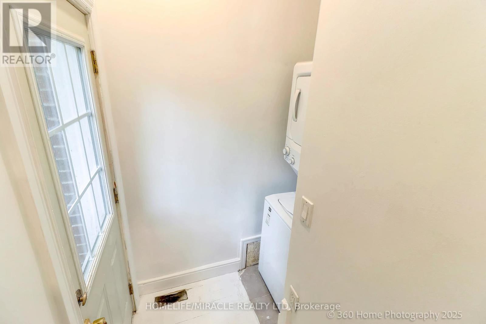 106 Johnston Avenue, Toronto, Ontario  M2N 1H2 - Photo 21 - C12477091