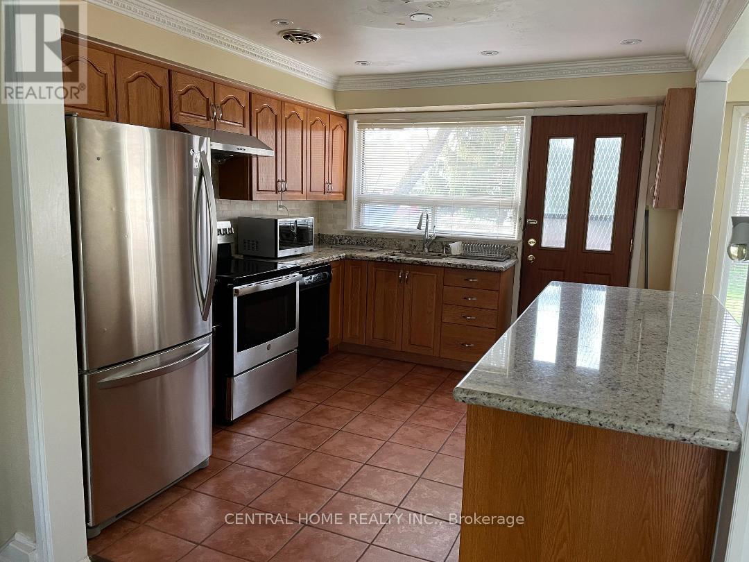 20 Goulding Avenue, Toronto, Ontario  M2M 1K9 - Photo 11 - C12477098