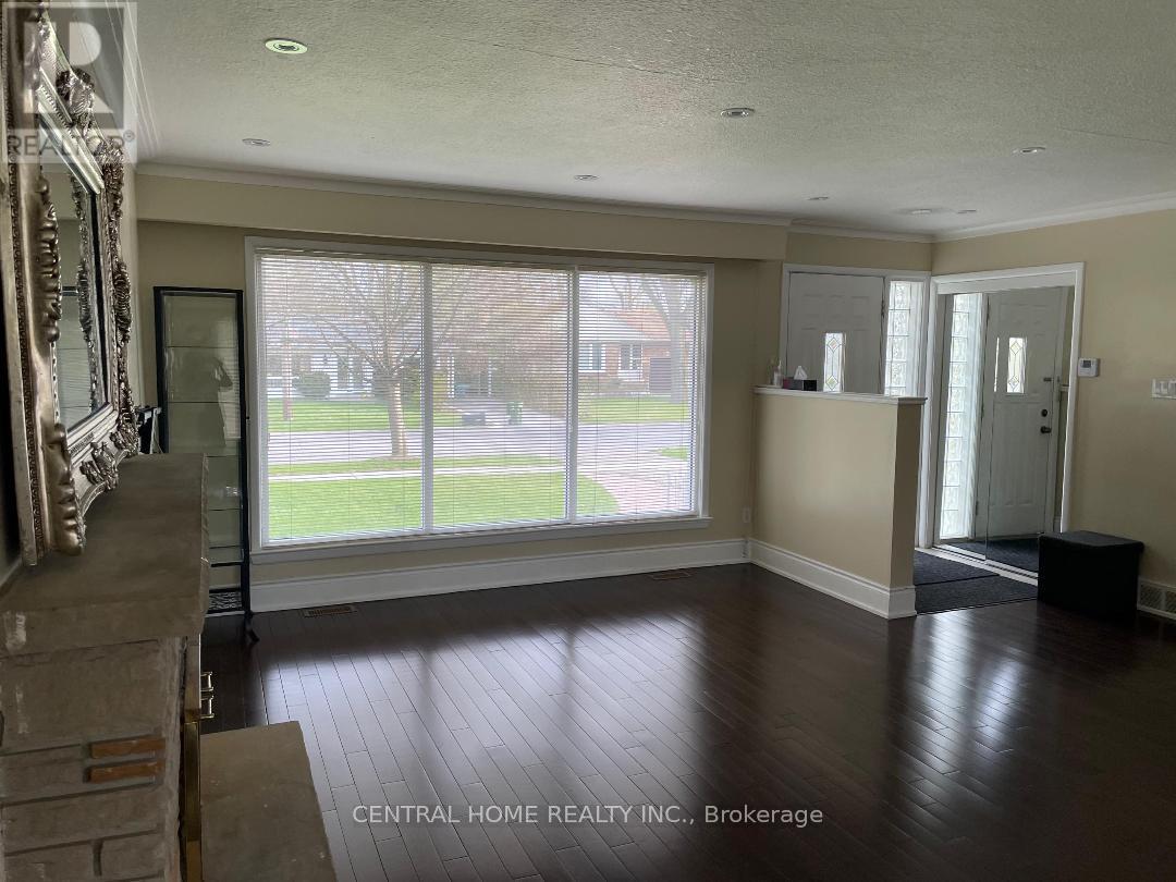 20 Goulding Avenue, Toronto, Ontario  M2M 1K9 - Photo 3 - C12477098