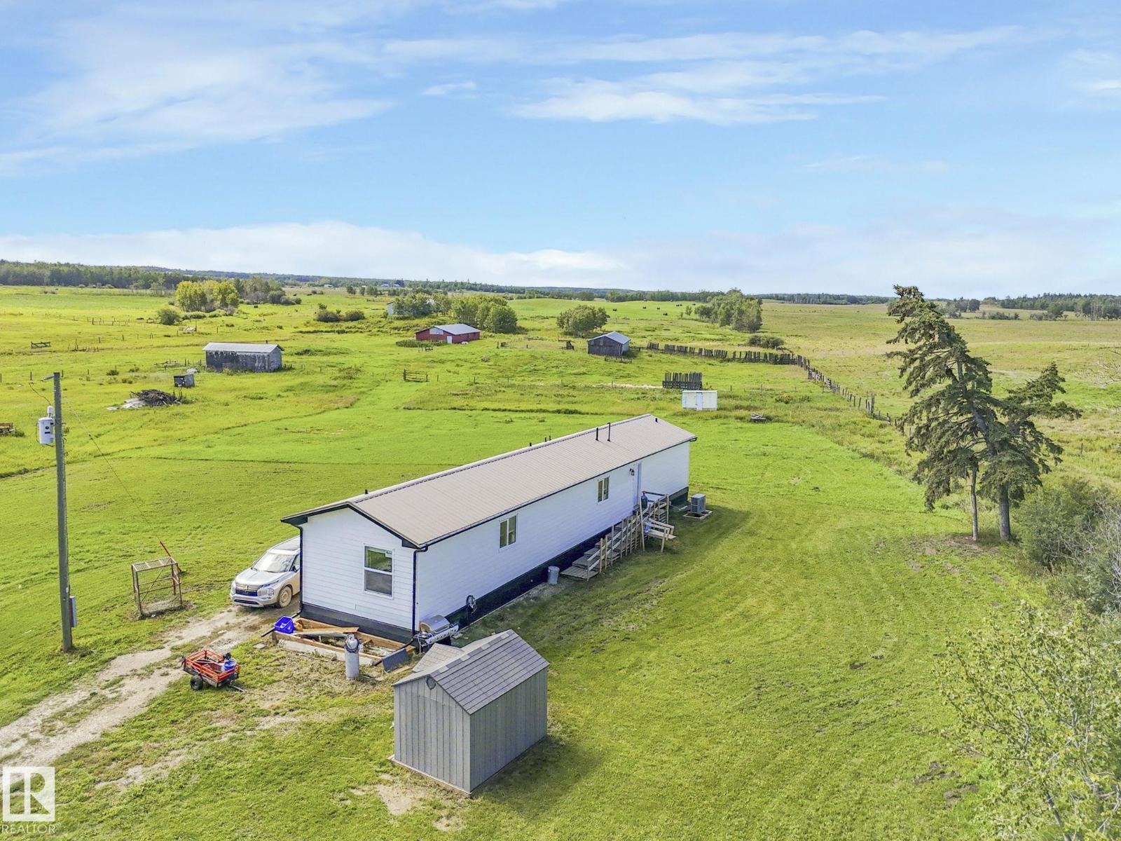 56432 Hwy 777, Rural Barrhead County, Alberta  T7N 0L6 - Photo 4 - E4454226