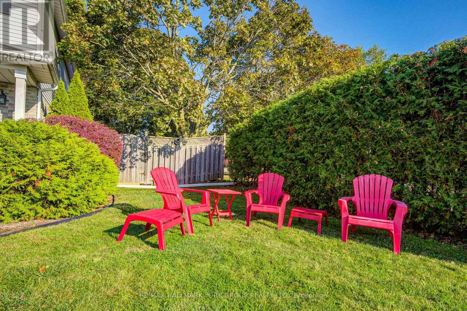 1 Parklawn Drive, Clarington, Ontario  L1E 1Y8 - Photo 3 - E12477117