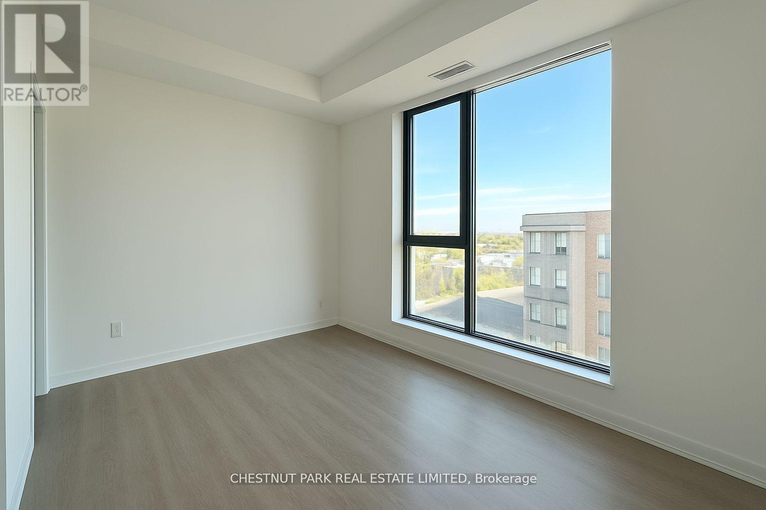 308 - 120 Eagle Rock Way, Vaughan, Ontario  L6A 5C9 - Photo 4 - N12476960