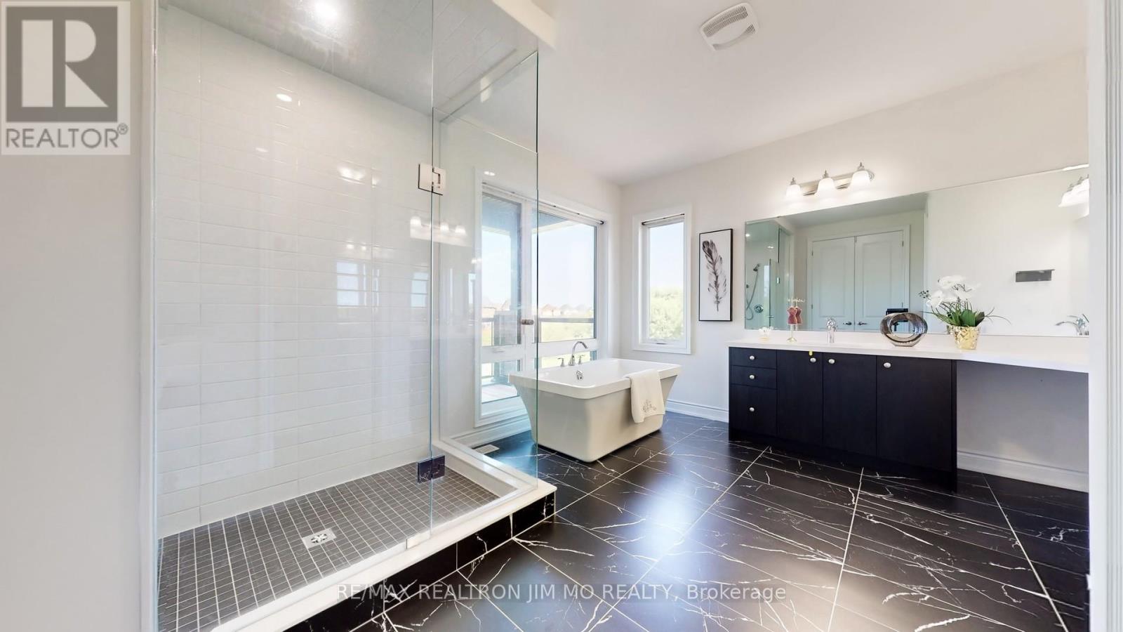 578 Baker Hill Boulevard, Whitchurch-Stouffville, Ontario  L4A 0T8 - Photo 36 - N12477108