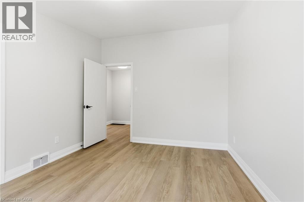 117 Little John Road, Hamilton, Ontario  L9H 4H2 - Photo 22 - 40780380