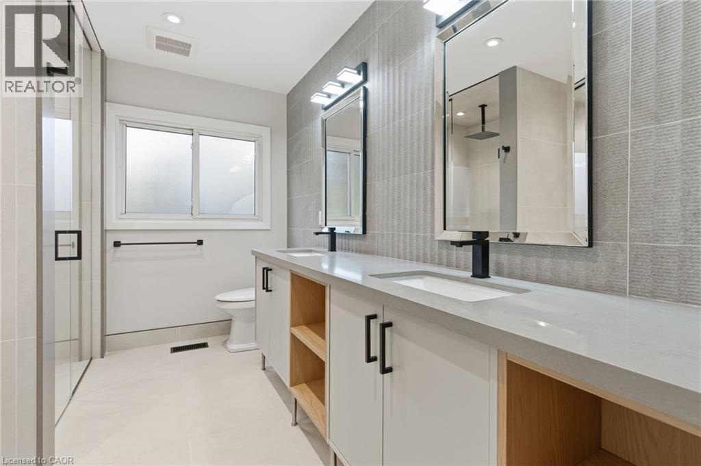 117 Little John Road, Hamilton, Ontario  L9H 4H2 - Photo 23 - 40780380
