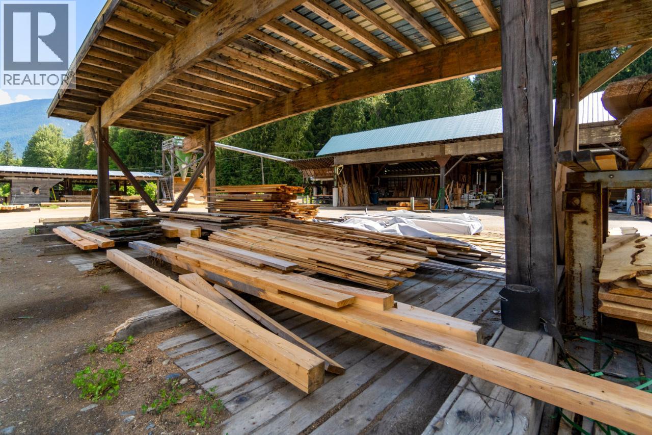 209 Lardeau River Road, Meadow Creek, British Columbia  V0G 1N0 - Photo 21 - 10366531