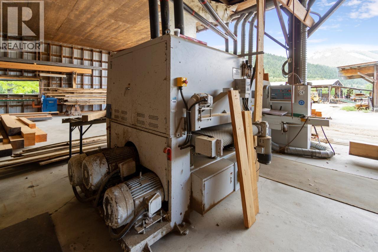 209 Lardeau River Road, Meadow Creek, British Columbia  V0G 1N0 - Photo 33 - 10366531