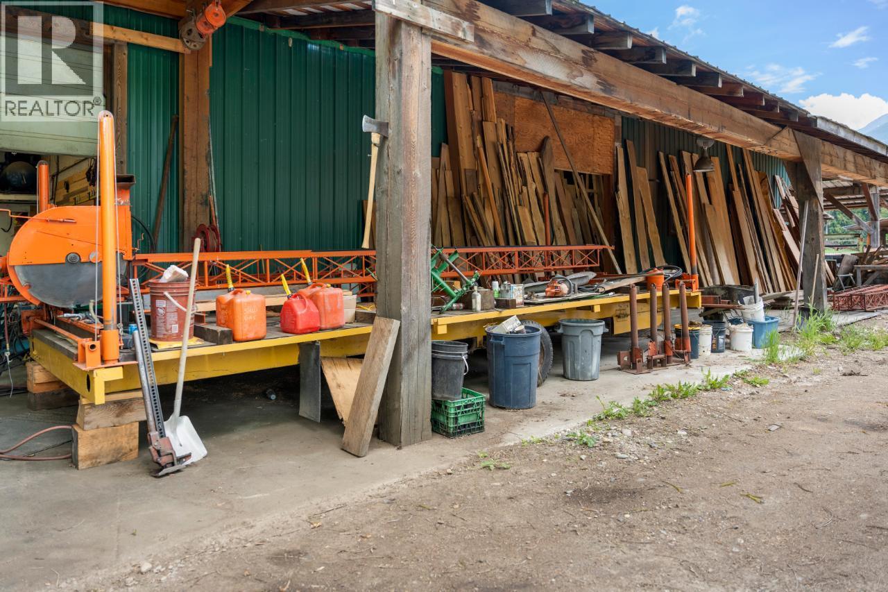 209 Lardeau River Road, Meadow Creek, British Columbia  V0G 1N0 - Photo 47 - 10366531