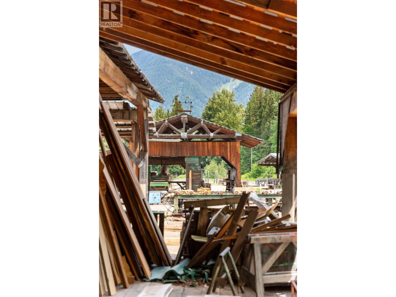 209 Lardeau River Road, Meadow Creek, British Columbia  V0G 1N0 - Photo 49 - 10366531