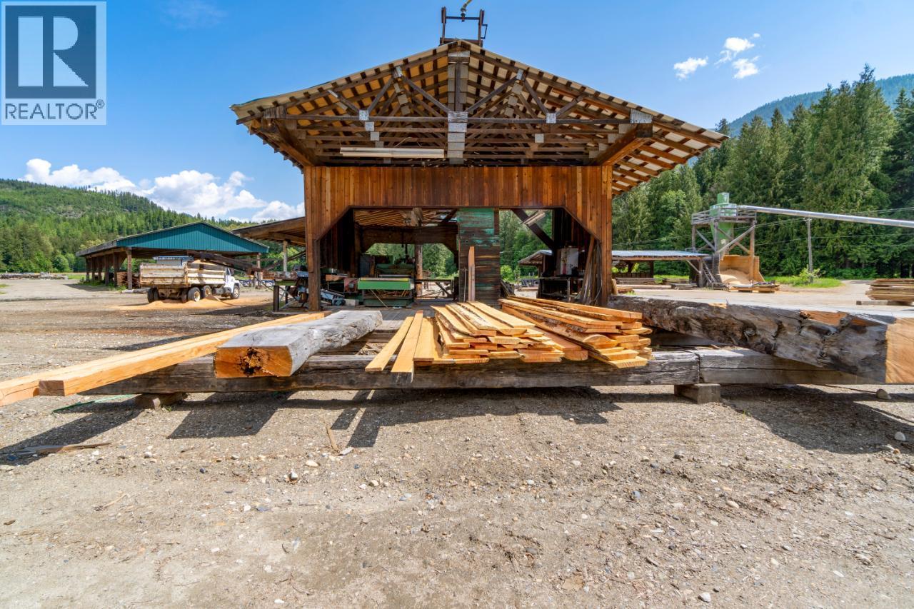 209 Lardeau River Road, Meadow Creek, British Columbia  V0G 1N0 - Photo 7 - 10366531