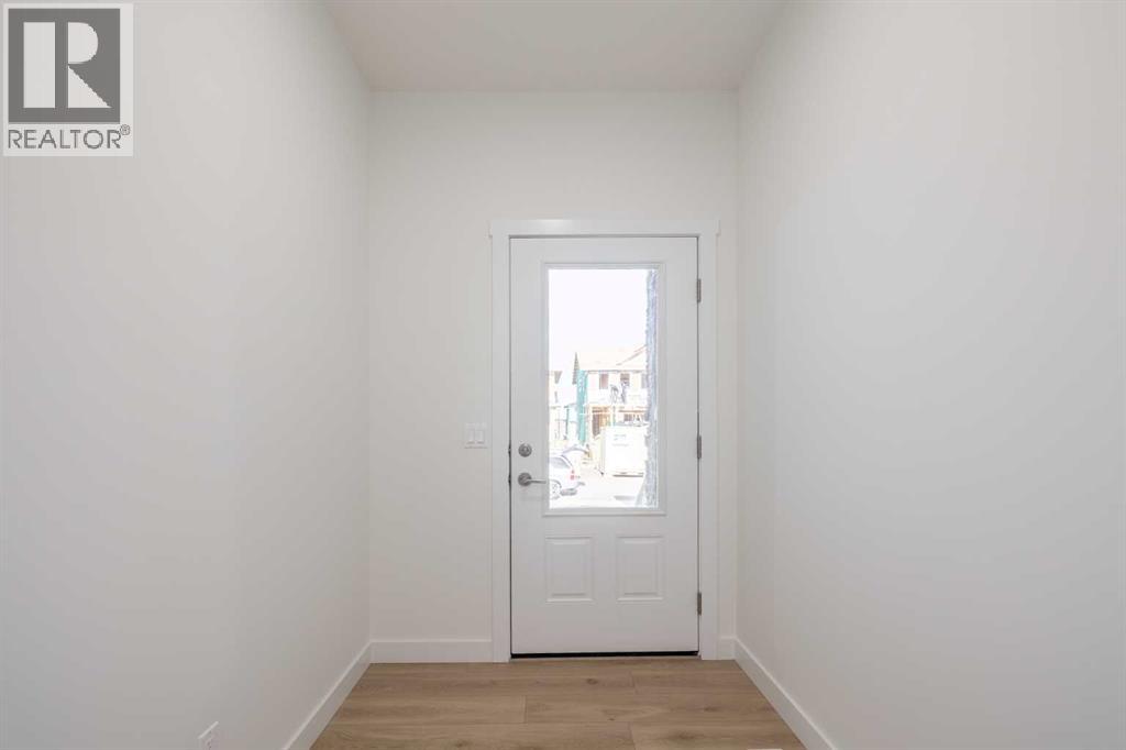 93 Sora Gardens Se, Calgary, Alberta  T3S 0V3 - Photo 3 - A2247756