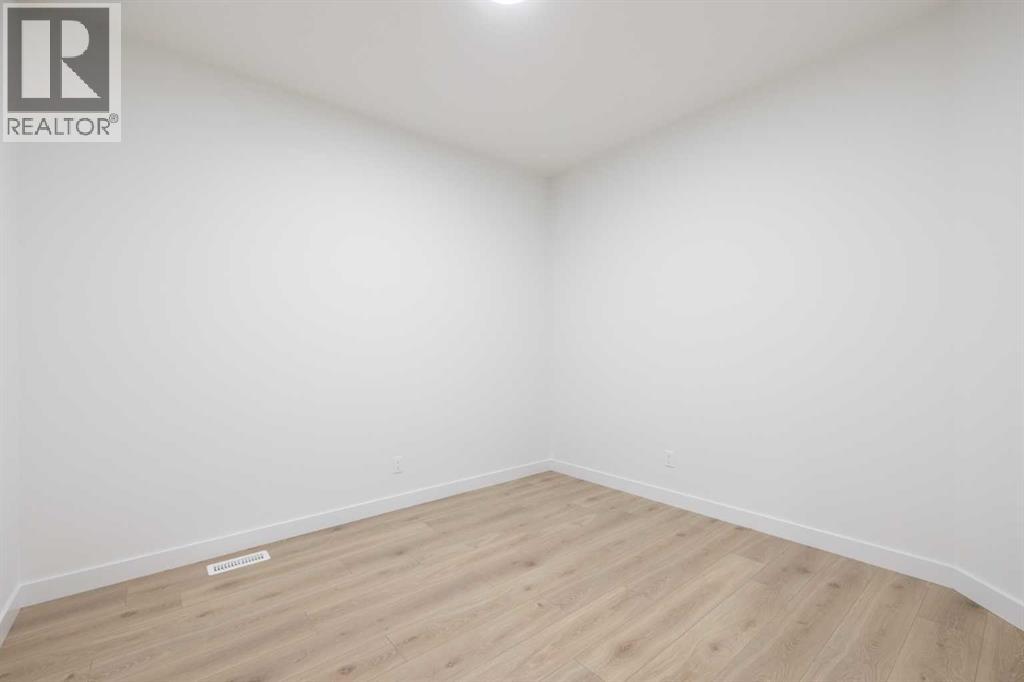 93 Sora Gardens Se, Calgary, Alberta  T3S 0V3 - Photo 5 - A2247756