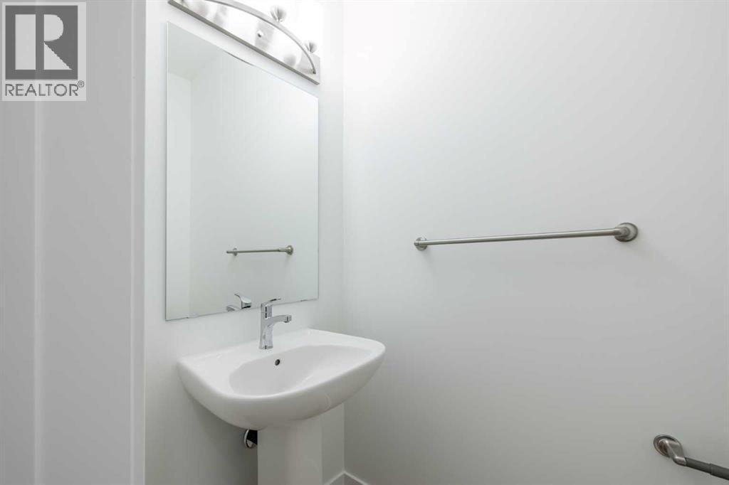 93 Sora Gardens Se, Calgary, Alberta  T3S 0V3 - Photo 4 - A2247756