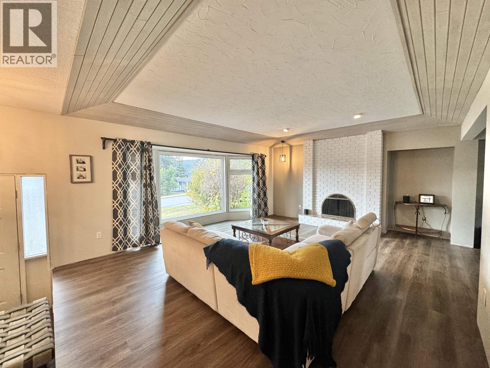 1500 N Twelfth Avenue, Williams Lake, British Columbia  V2G 3X4 - Photo 2 - R3061016