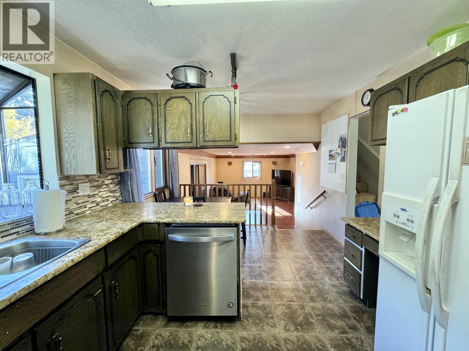 1500 N Twelfth Avenue, Williams Lake, British Columbia  V2G 3X4 - Photo 5 - R3061016