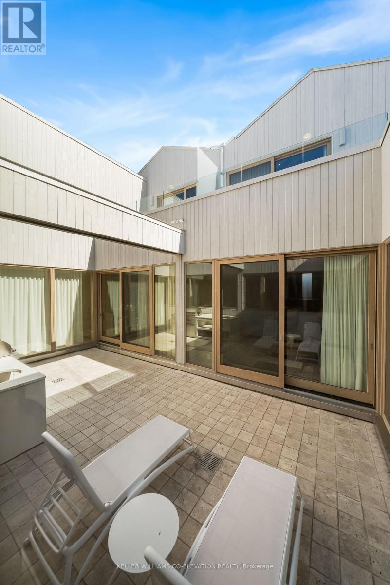 1 - 722 Lansdowne Avenue, Toronto, Ontario  M6H 3Y8 - Photo 19 - W12471058