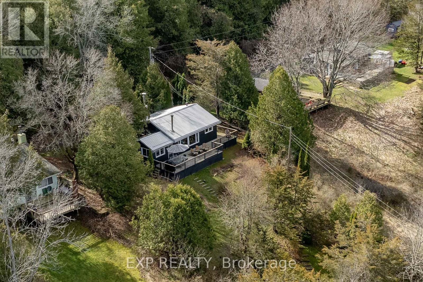 23 Pc Lane, Prince Edward County, Ontario K0K 2T0 - Photo 2 - X12477154