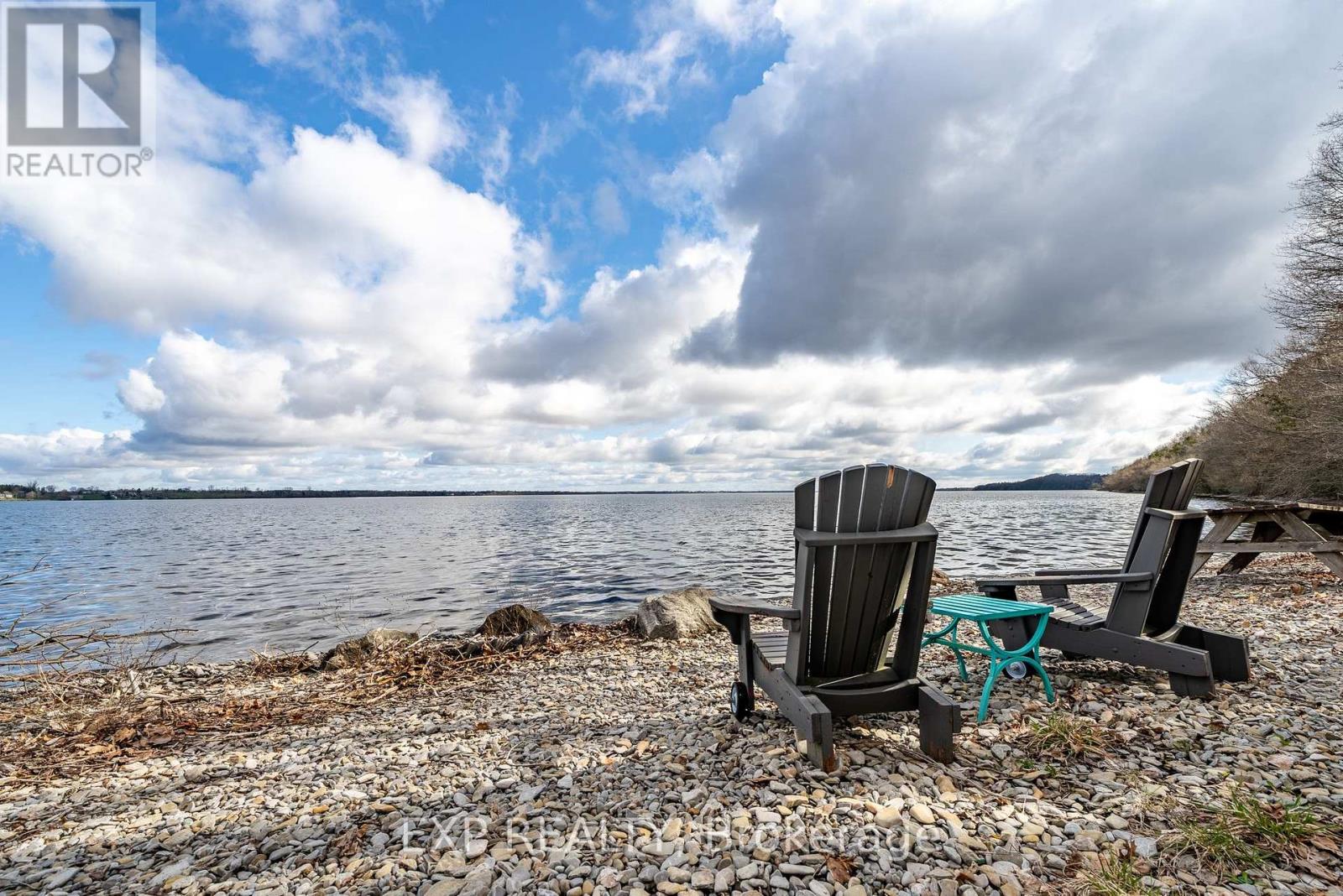 23 Pc Lane, Prince Edward County, Ontario K0K 2T0 - Photo 5 - X12477154