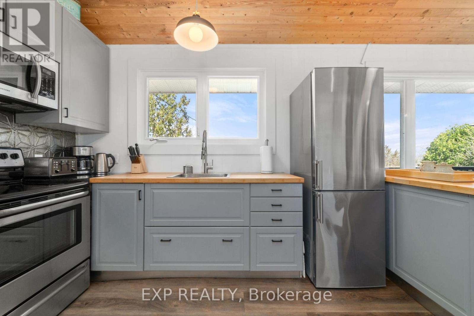 23 Pc Lane, Prince Edward County, Ontario K0K 2T0 - Photo 8 - X12477154