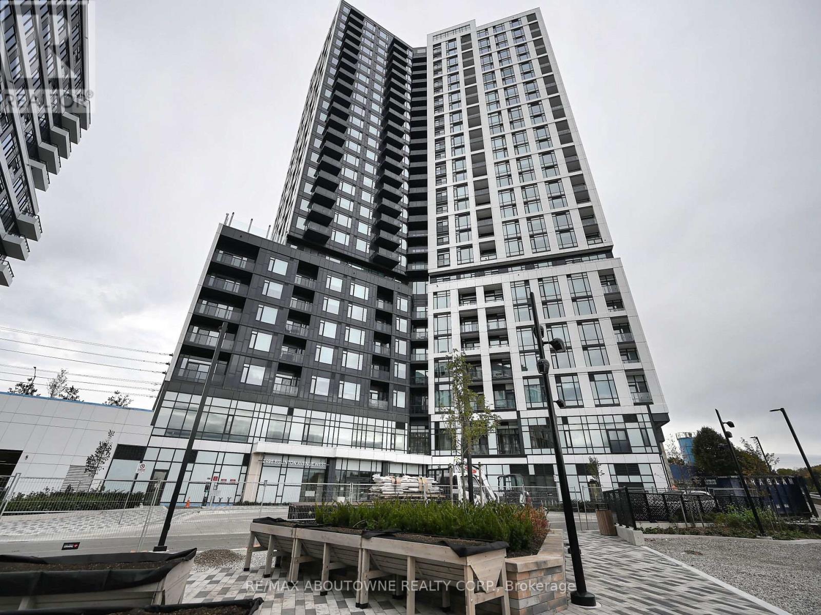 704 - 1495 EGLINTON AVENUE W, Mississauga, Ontario