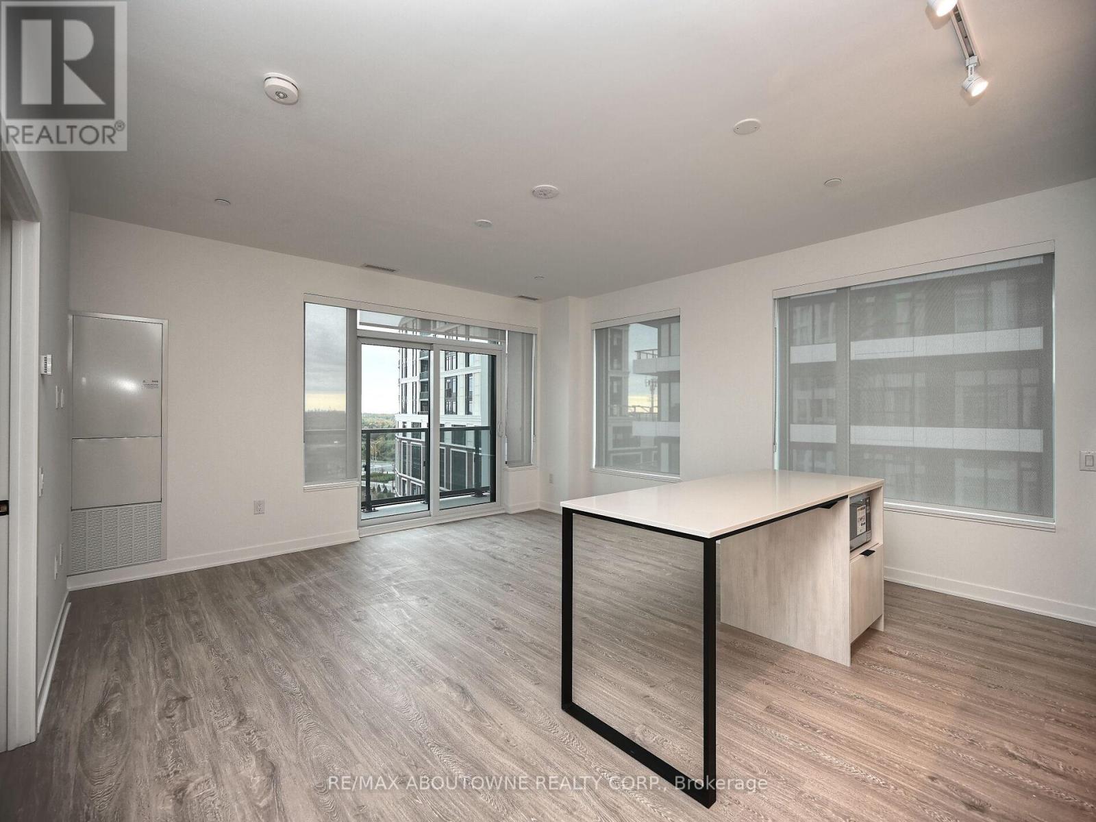704 - 1495 Eglinton Avenue W, Mississauga, Ontario  L5M 2V8 - Photo 12 - W12477030