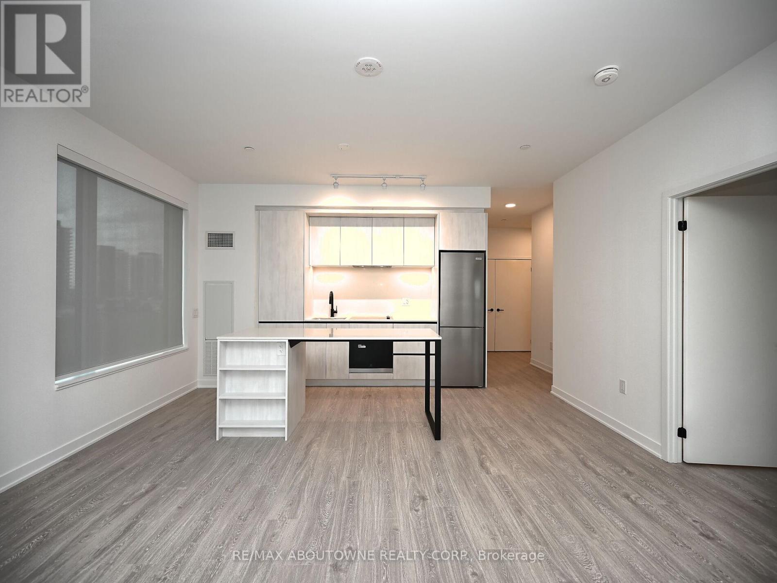 704 - 1495 Eglinton Avenue W, Mississauga, Ontario  L5M 2V8 - Photo 14 - W12477030