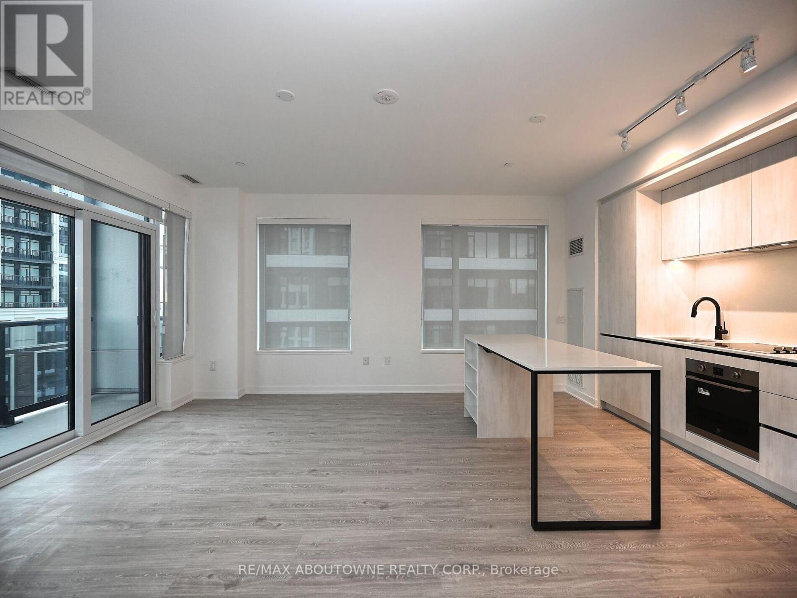 704 - 1495 Eglinton Avenue W, Mississauga, Ontario  L5M 2V8 - Photo 15 - W12477030