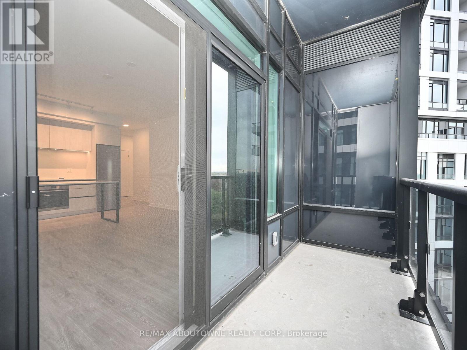 704 - 1495 Eglinton Avenue W, Mississauga, Ontario  L5M 2V8 - Photo 39 - W12477030