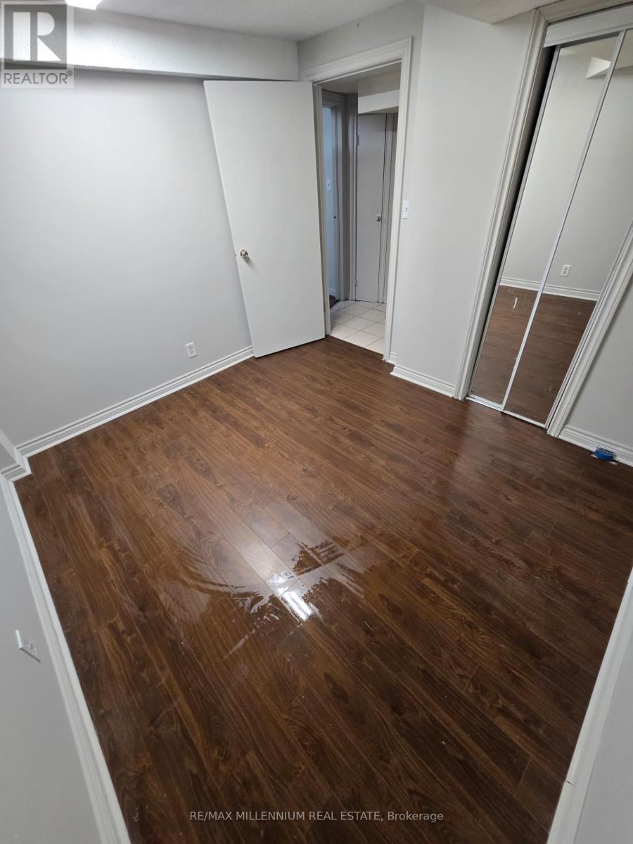 83 Cinrickbar Drive, Toronto, Ontario  M9W 6X3 - Photo 10 - W12477045