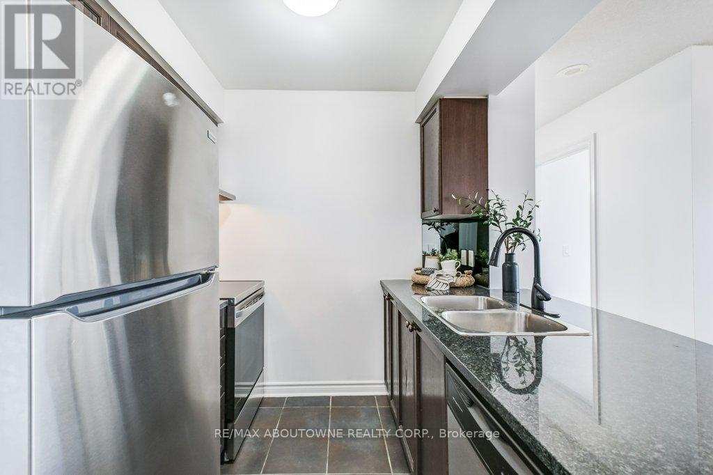 405 - 2325 Central Park Drive, Oakville, Ontario  L6H 0E2 - Photo 14 - W12477053