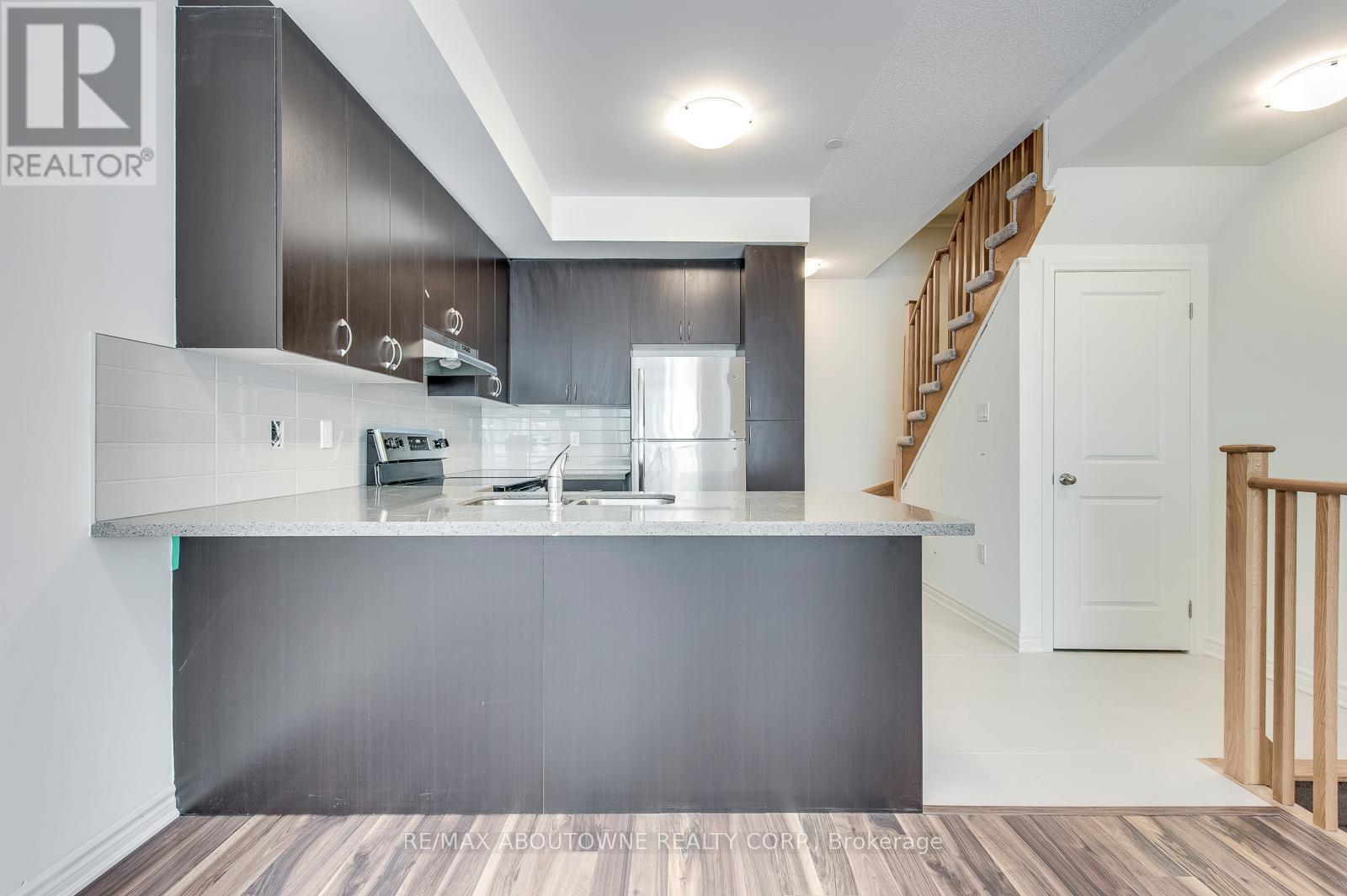 15 - 2212 Bromsgrove Road, Mississauga, Ontario  L5J 0B3 - Photo 10 - W12477067