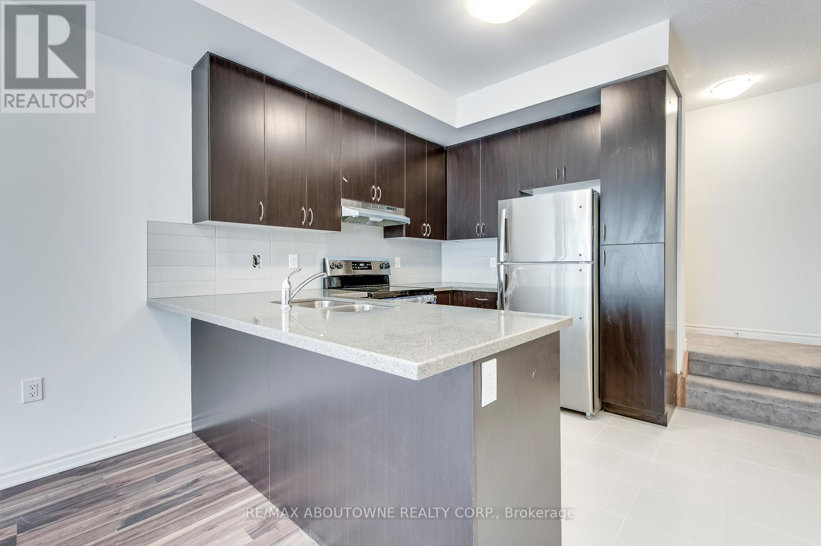 15 - 2212 Bromsgrove Road, Mississauga, Ontario  L5J 0B3 - Photo 11 - W12477067