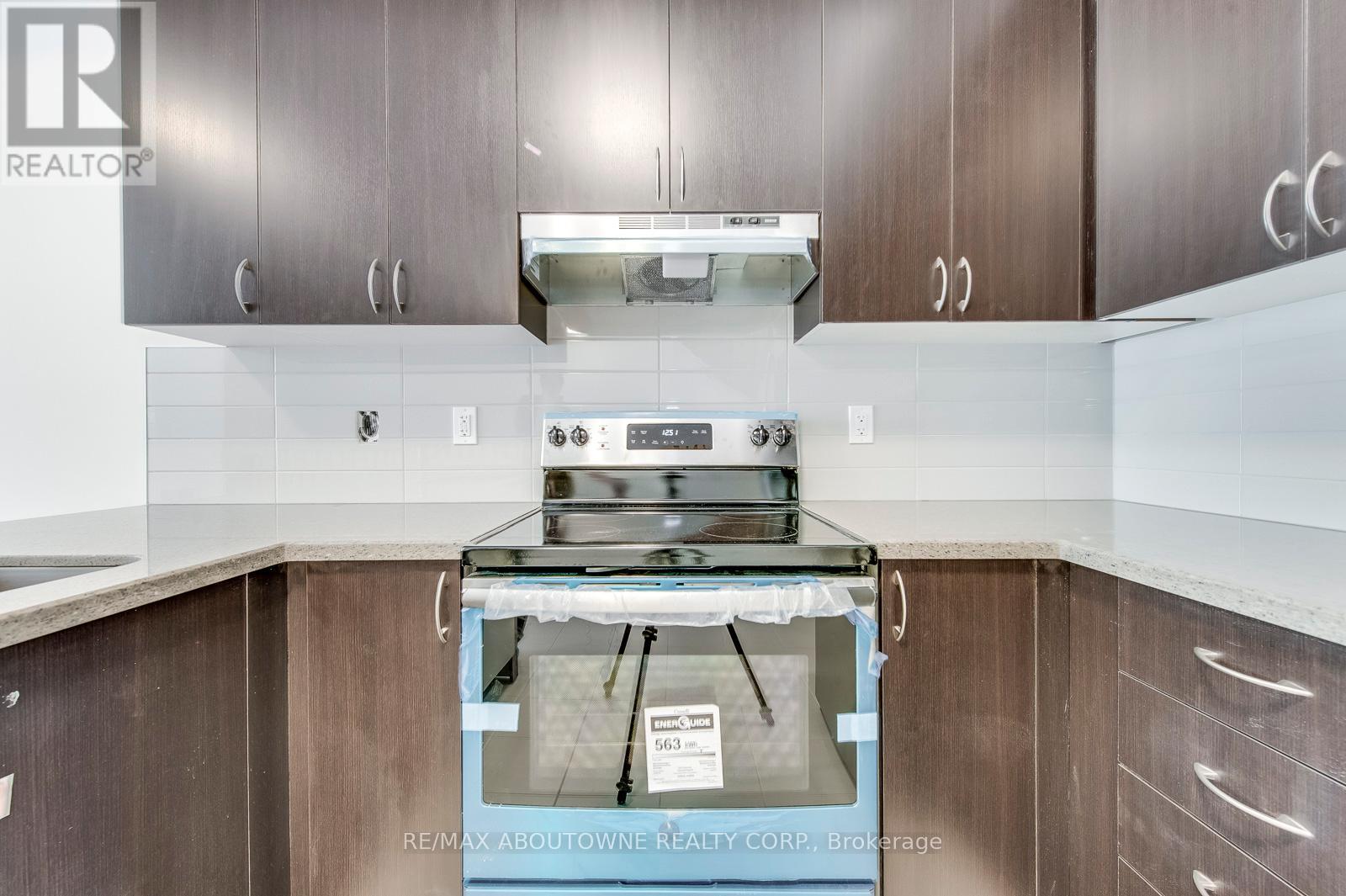 15 - 2212 Bromsgrove Road, Mississauga, Ontario  L5J 0B3 - Photo 13 - W12477067