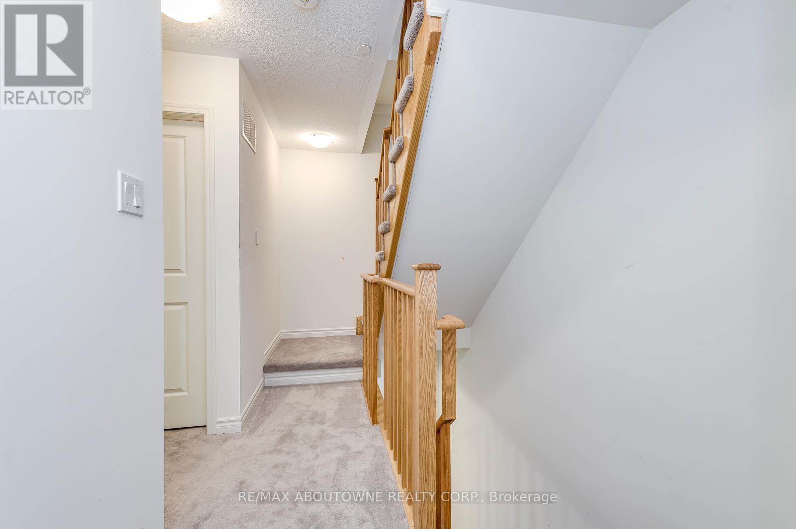 15 - 2212 Bromsgrove Road, Mississauga, Ontario  L5J 0B3 - Photo 20 - W12477067