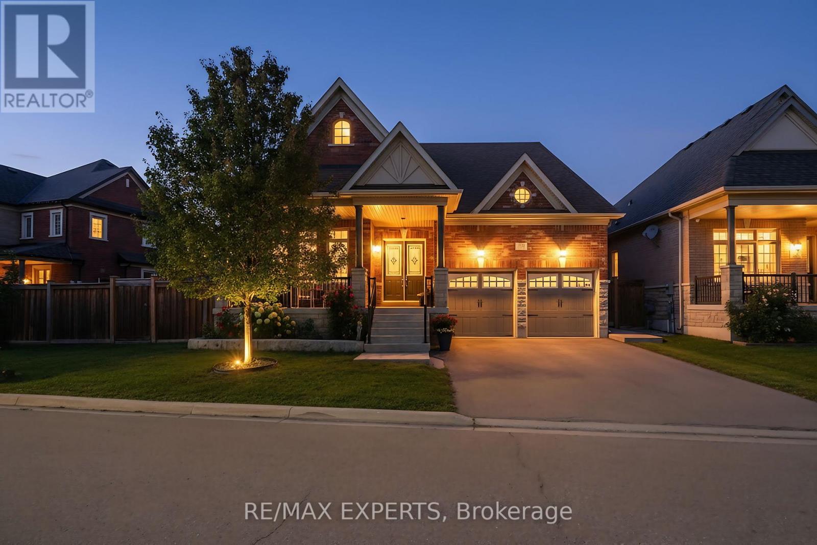 10 FALKLAND ROAD, Brampton, Ontario