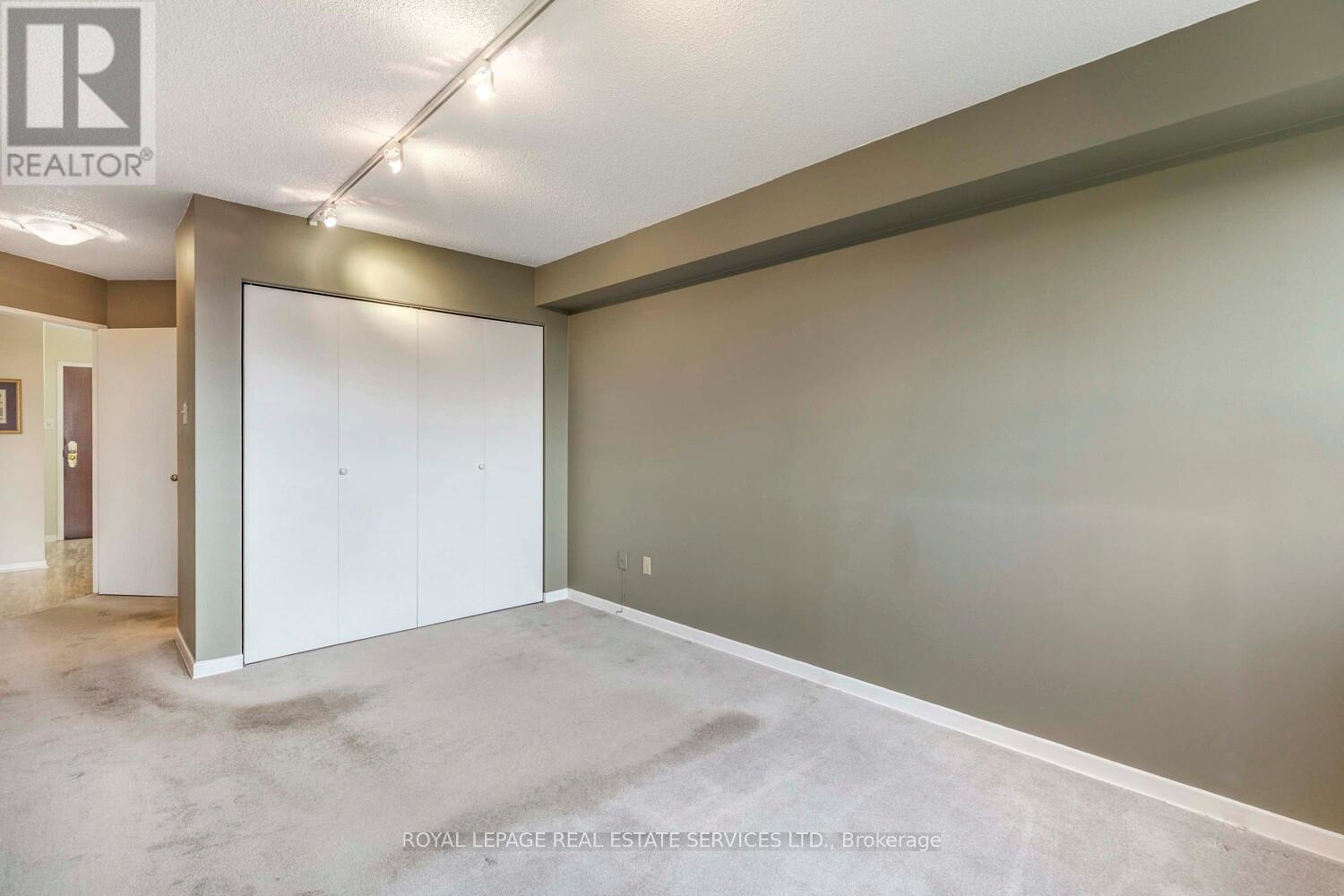 2805 - 1300 Islington Ave Crescent, Toronto, Ontario  M9A 5C4 - Photo 15 - W12477106