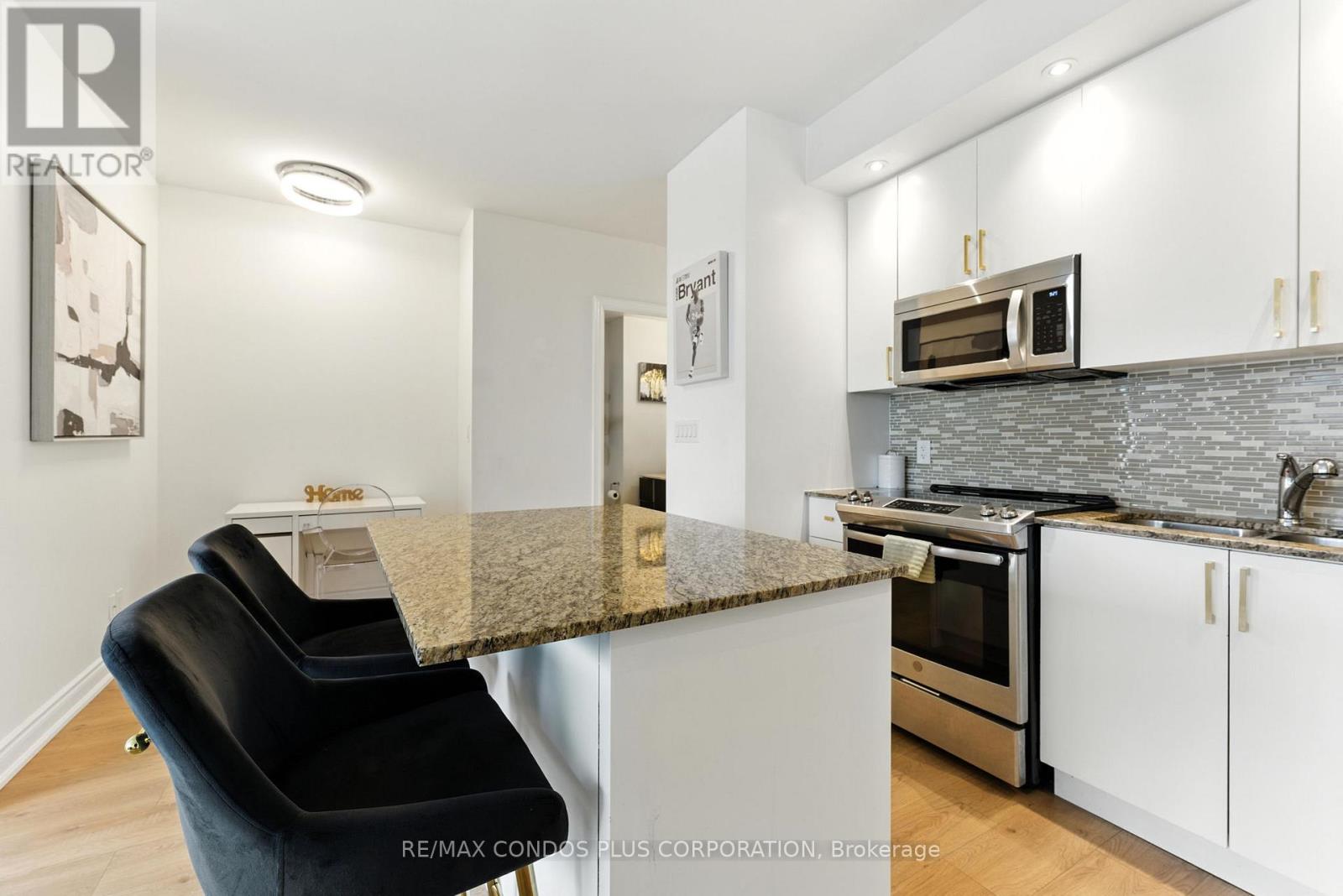16 Brookers Lane S, Toronto, Ontario  M8V 0A5 - Photo 17 - W12477124