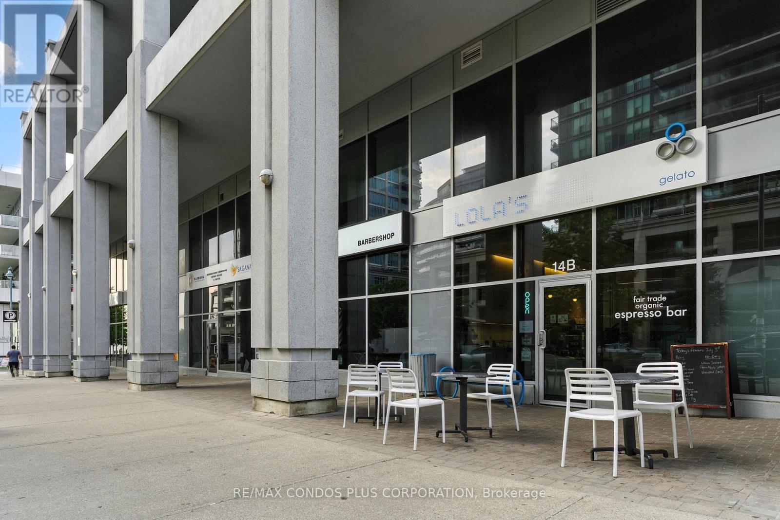 16 Brookers Lane S, Toronto, Ontario  M8V 0A5 - Photo 2 - W12477124