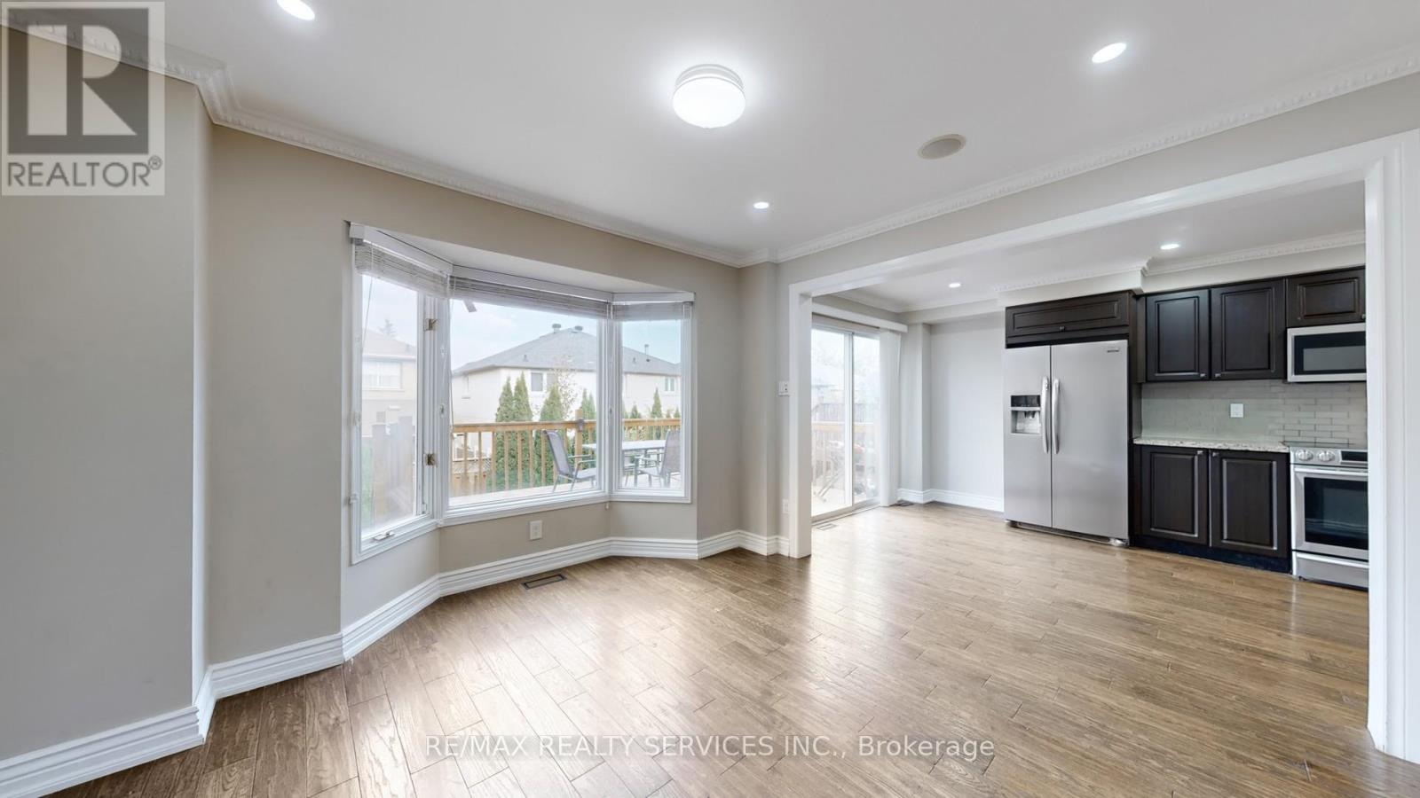 5231 Astwell Avenue, Mississauga, Ontario  L5R 3H8 - Photo 10 - W12477125