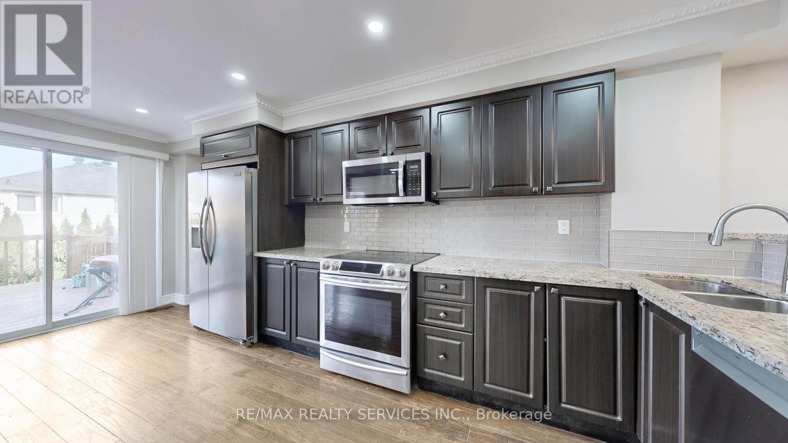 5231 Astwell Avenue, Mississauga, Ontario  L5R 3H8 - Photo 12 - W12477125