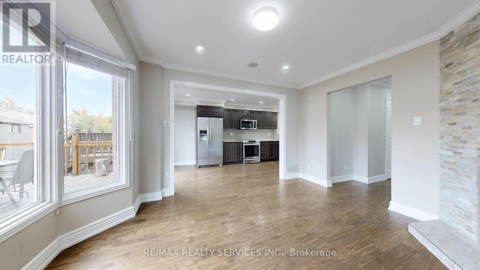 5231 Astwell Avenue, Mississauga, Ontario  L5R 3H8 - Photo 13 - W12477125