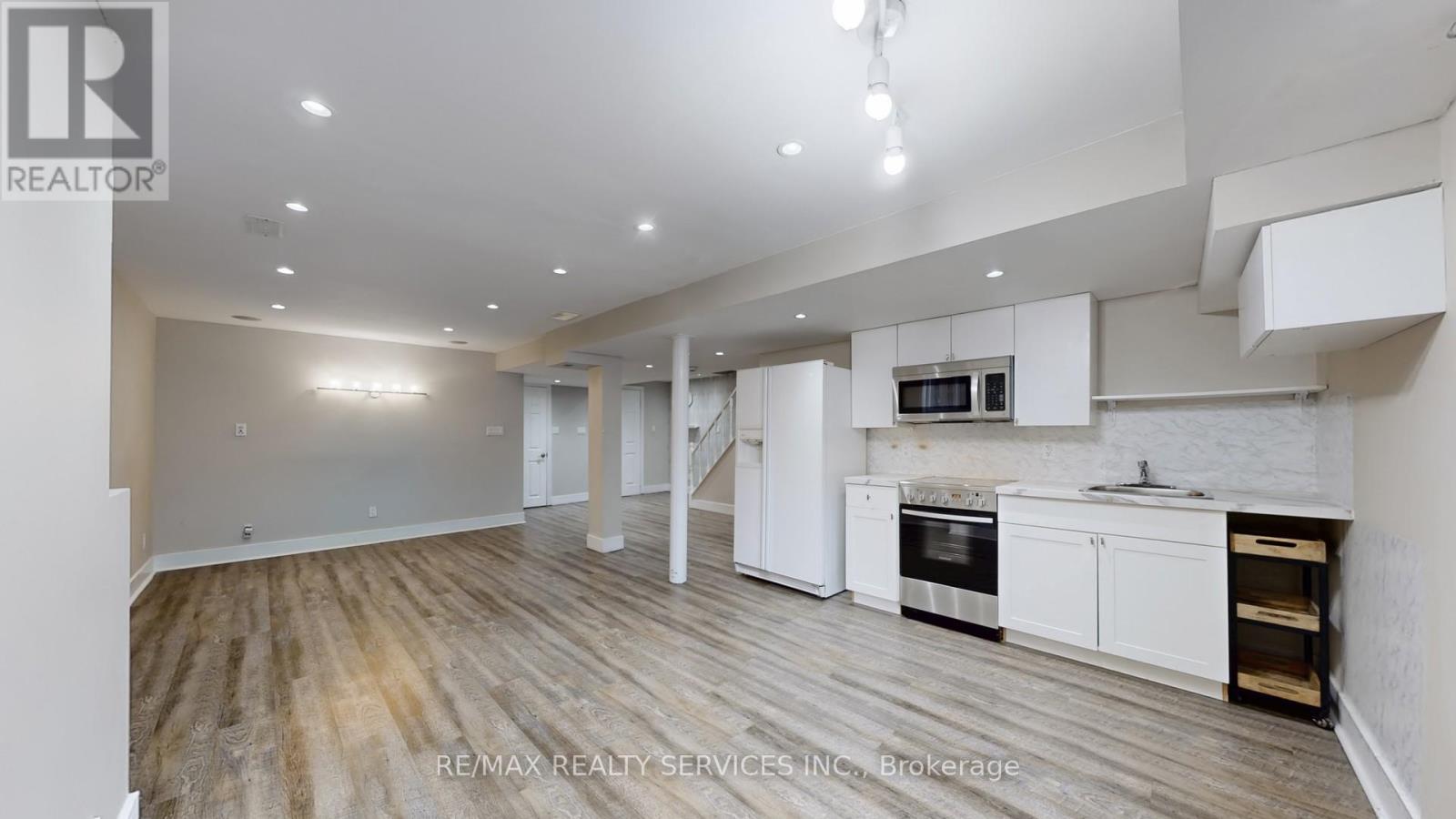 5231 Astwell Avenue, Mississauga, Ontario  L5R 3H8 - Photo 32 - W12477125