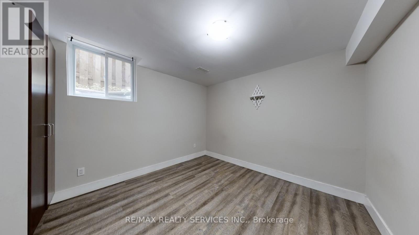 5231 Astwell Avenue, Mississauga, Ontario  L5R 3H8 - Photo 33 - W12477125