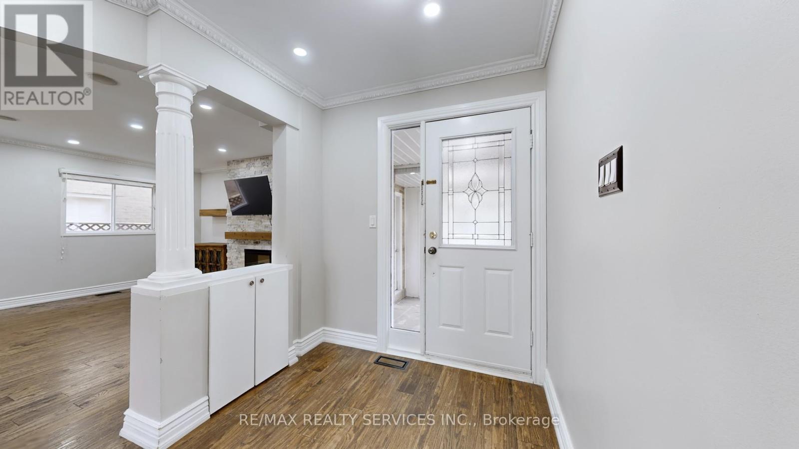 5231 Astwell Avenue, Mississauga, Ontario  L5R 3H8 - Photo 5 - W12477125