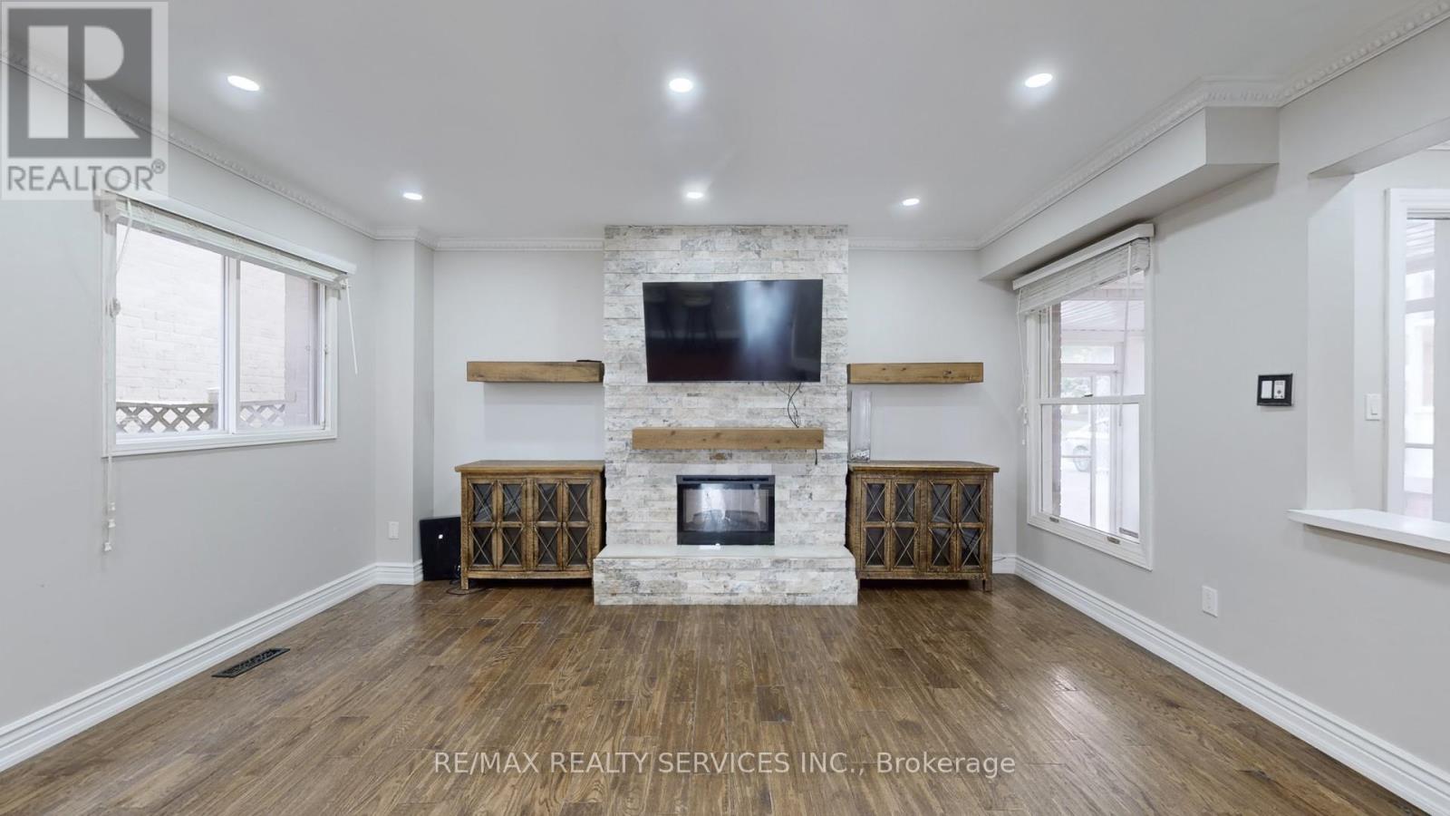 5231 Astwell Avenue, Mississauga, Ontario  L5R 3H8 - Photo 6 - W12477125