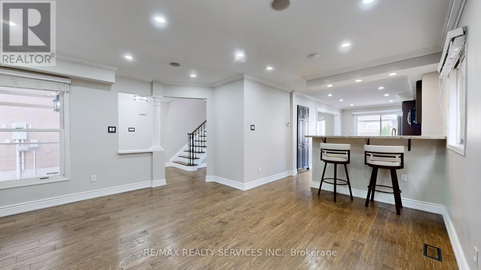 5231 Astwell Avenue, Mississauga, Ontario  L5R 3H8 - Photo 8 - W12477125